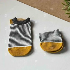 شراب أنكل حريمي قصير مخطط رفيع | أبيض في رمادي كعب مستردة